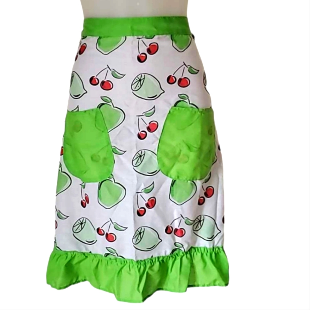 Bright Green & White Apron Limes Apples Red Cherries Large Pockets Ruffles